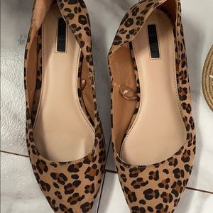 Used cheetah flats, only worn a few times
